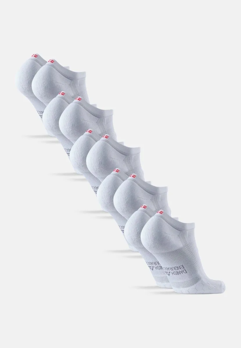LOW-CUT RUNNING SOCKS FOR LONG DISTANCES