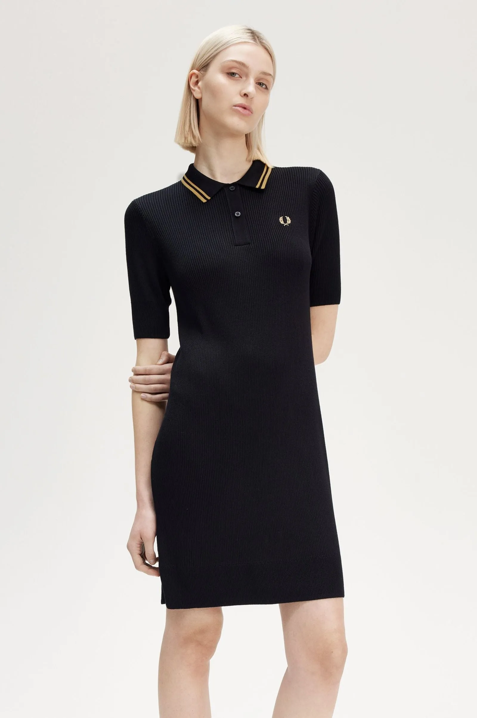 RIBBED KNITTED SHIRT DRESS