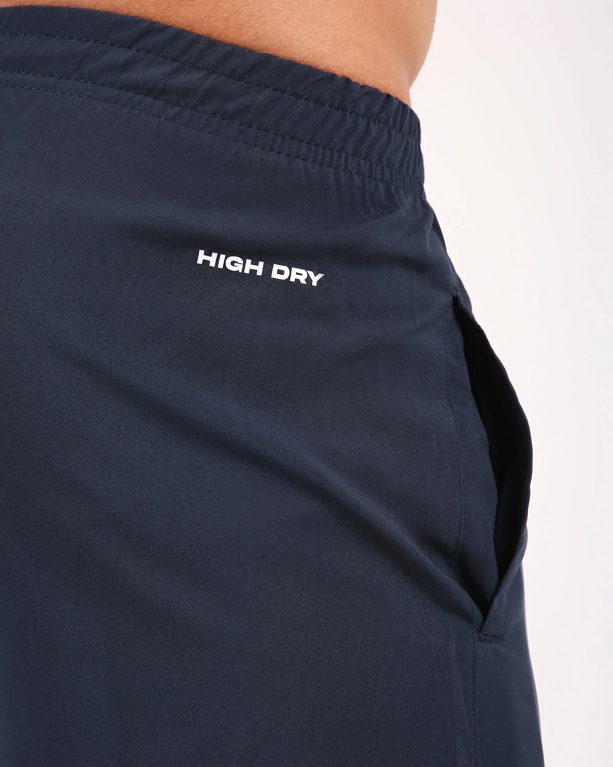RUN - BLUE SHORTS