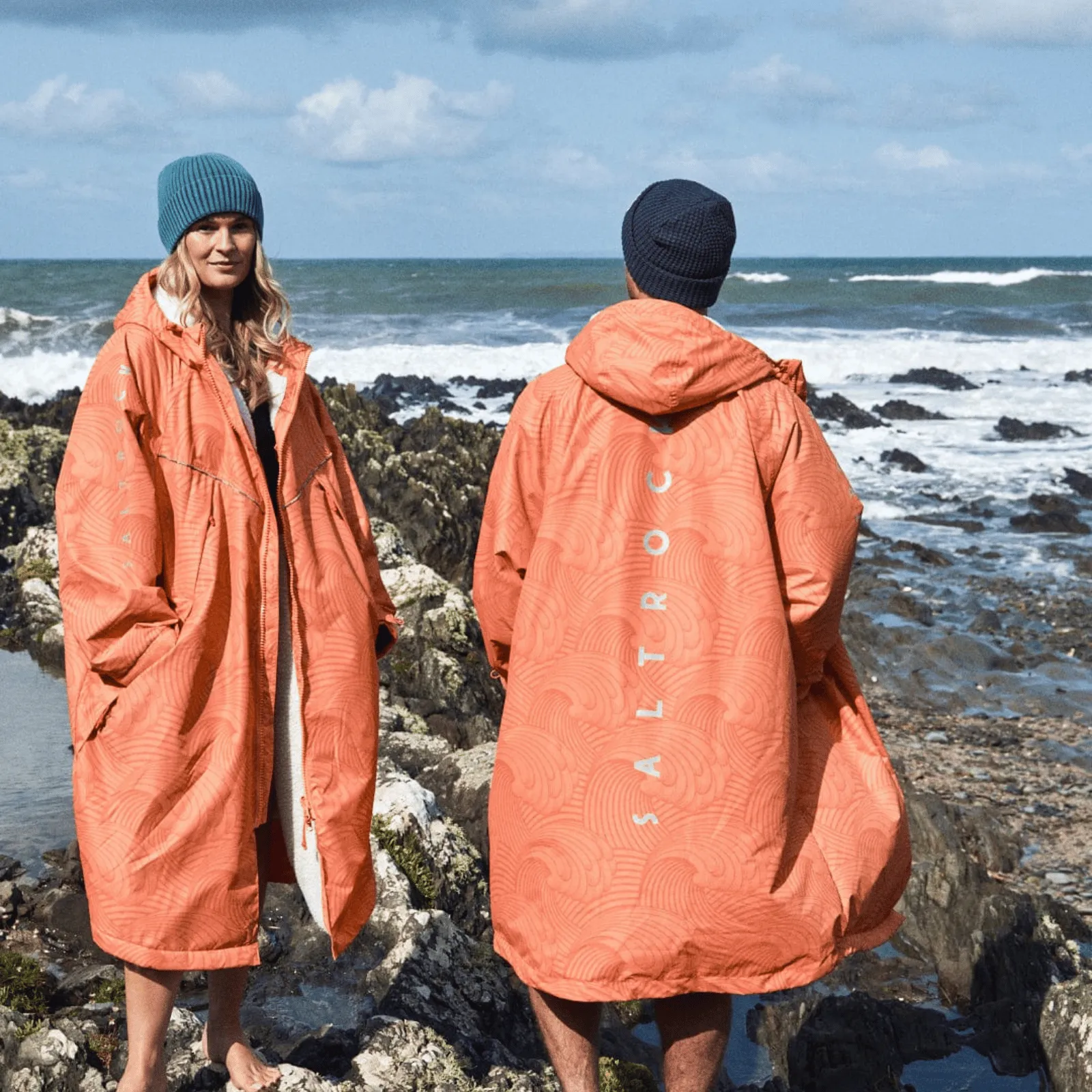 Saltrock Adults Four Seasons Robe Recycled Changing Robe
